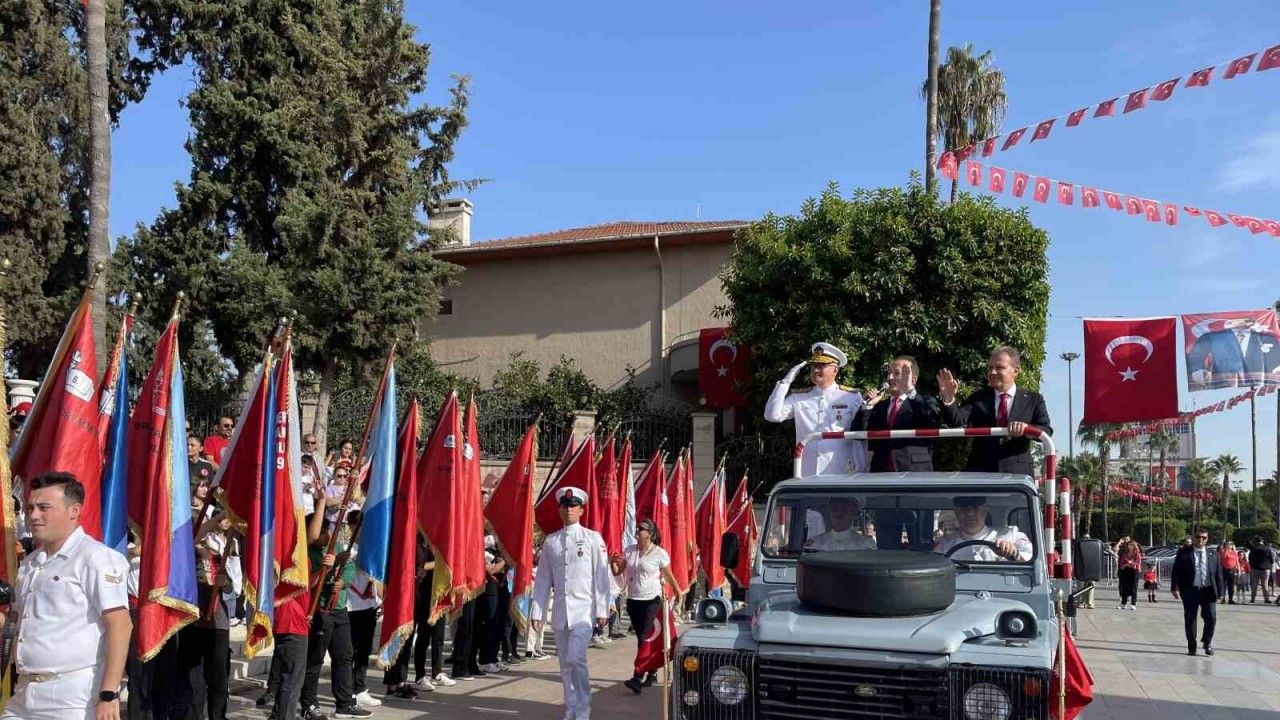 Mersin’de Cumhuriyet Bayramı coşkuyla kutlandı