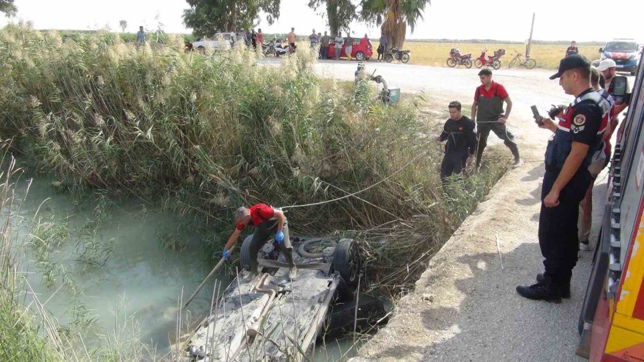 Mersin’de kanala düşen otomobilin sürücüsü hayatını kaybetti