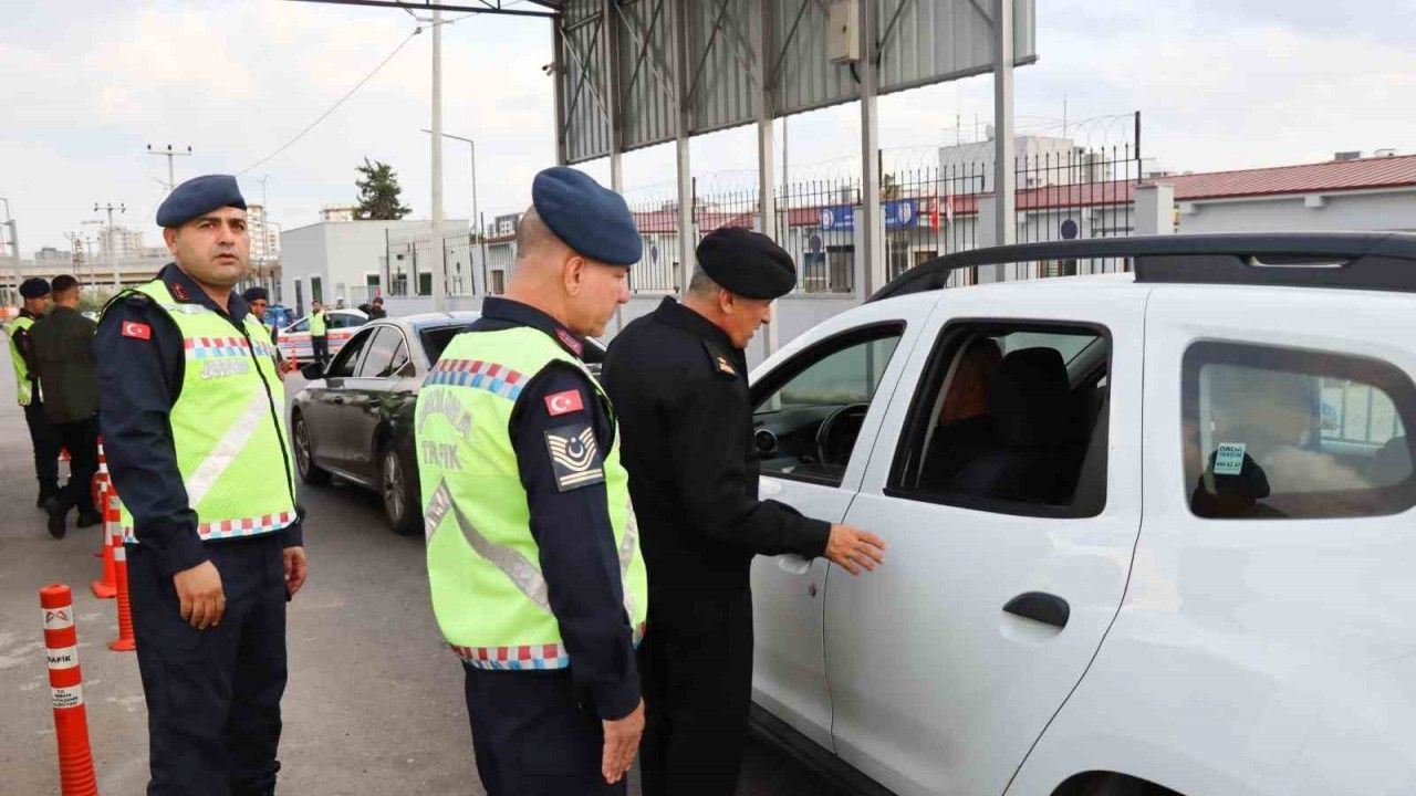 Jandarmadan 192 araç sürücüsüne 606 bin TL idari para cezası