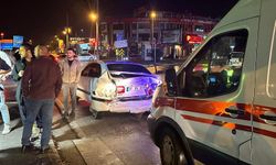 Düzce'de 2 otomobilin karıştığı kazada 2 kişi yaralandı