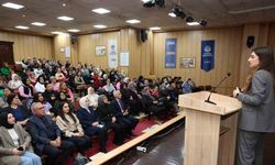 Mersin’de ’Türkiye yüzyılında kadın hakkı’ konferansı