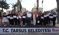 Tarsus Belediyesi kursiyerleri belgelerini aldı