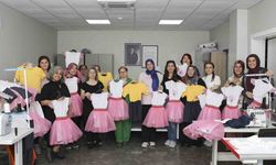 Mersin’de 23 Nisan’da çocukların kıyafeti belediyeden