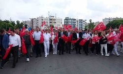 Mersin’de 15 Temmuz anma yürüyüşü düzenlendi, demokrasi nöbeti tutuldu