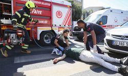 Mersin’de trafik tatbikatı gerçeği aratmadı, vatandaşlar kazayı gerçek sandı