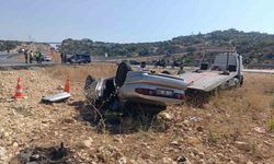 Otomobil karşı şeride geçip takla attı: 1 ölü, 1 yaralı