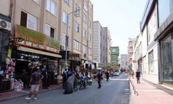 Akdeniz Belediyesinden kaldırım işgallerine sıkı denetim