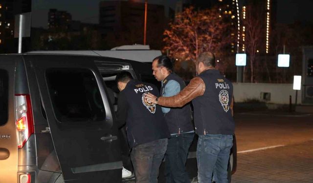 Mersin’de yasa dışı bahis oynatan 4 şüpheli gözaltına alındı