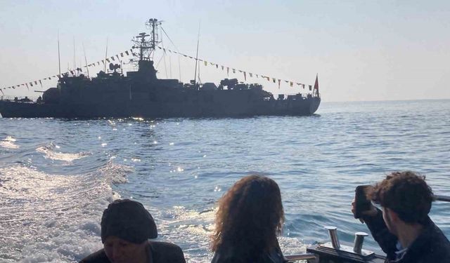 TCG Bartın Savaş gemisi, vatandaşların ziyaretine açıldı