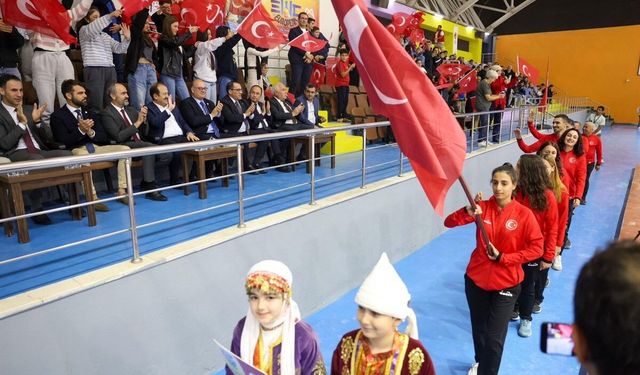 Avrupa Kadınlar Volo Şampiyonası, Mersin’de başladı