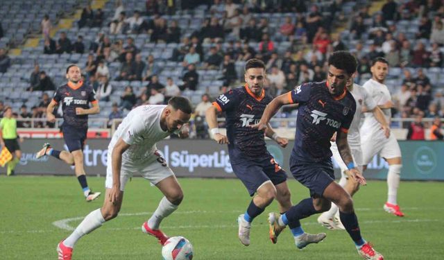 Trendyol Süper Lig: Atakaş Hatayspor: 2 - Başakşehir: 4 (Maç sonucu)