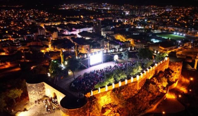 Nevşehir'de Açık Hava'da Battal Gazi heyecanı