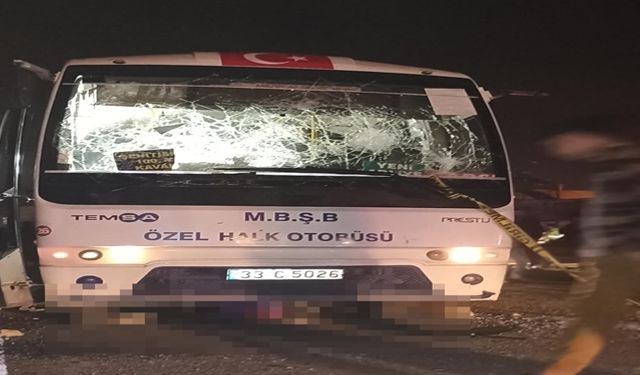 Mersin Tarsus'ta Özel Halk Otobüsünün Çarptığı Anne Yaralanırken Kızı Yaşamını Yitirdi