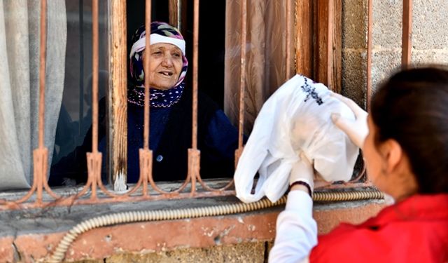 Büyükşehir Aşhanesi’nden 4 Milyon Paket Yemek Çıktı