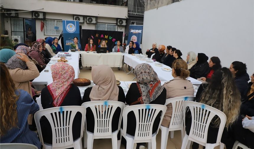Akdeniz’de ’Ergenleri Anlamak’ konulu seminer gerçekleştirildi