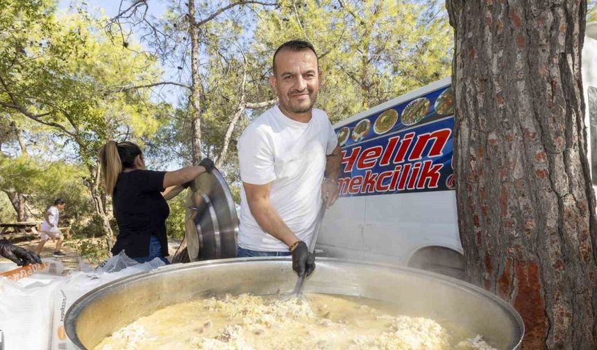 Mersin’de ’Geleneksel Pilav ve Piknik Etkinliği’ düzenlendi