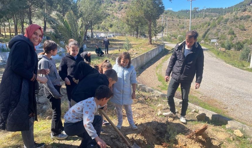 Bozyazı’da fidanlar toprakla buluşturuldu