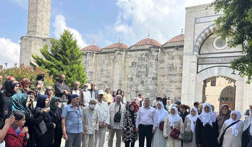 Mersin Tarsus’ta ilk hac kafilesi uğurlandı