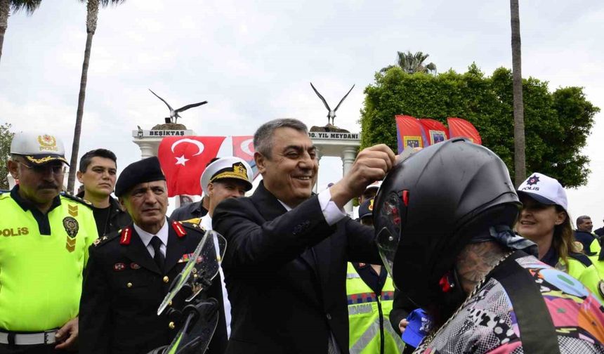 Vali Toros: "Trafiğin, hepimizin ortak sorumluluğu olduğunu bilmeliyiz"
