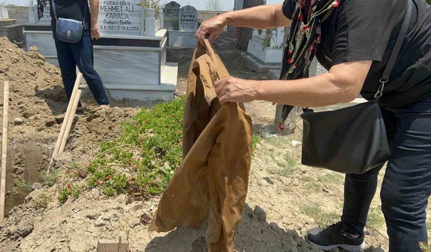 Baba ve kızları yan yana defnedildi