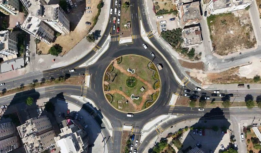 Mersin’de kavşak düzenlemesiyle trafik rahatlatılıyor