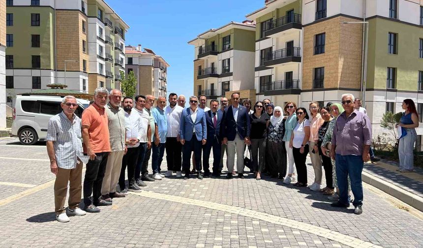 Mersin’de TOKİ’deki hak sahipleri evlerine kavuştu