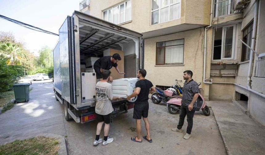 Mersin’de üniversitelilere ücretsiz nakliye desteği